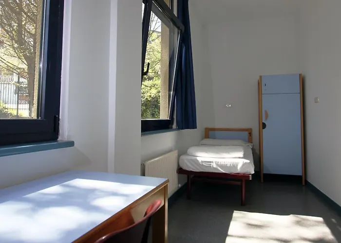 Hostal Bilbao Hostel