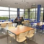 Bilbao Hostel Hostel *