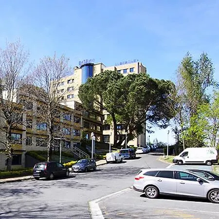 Hostal Bilbao Hostel *