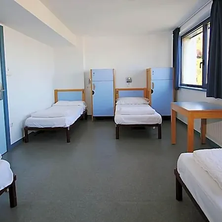Bilbao Hostel Хостел *