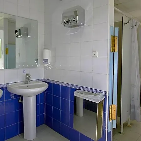 Bilbao Hostel Хостел