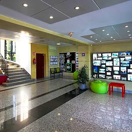 Хостел Bilbao Hostel *
