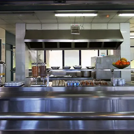 Bilbao Hostel * Бильбао