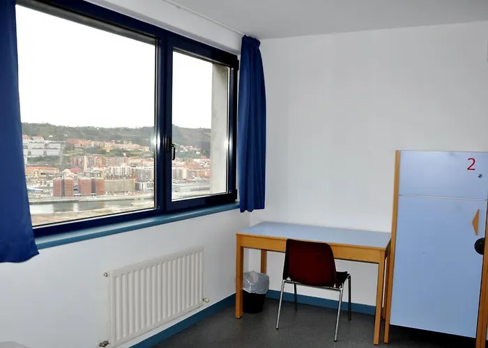 Albergue Bilbao Hostel *