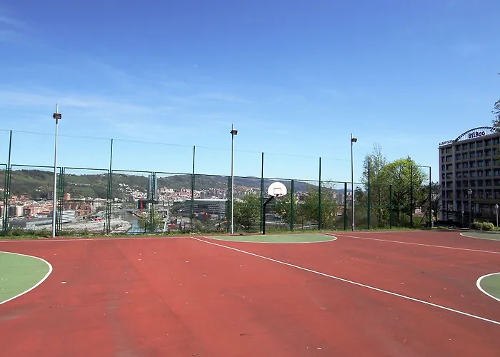 Albergue Bilbao Hostel *