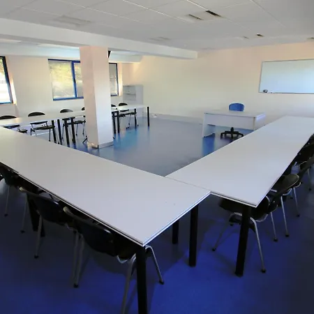 Bilbao Hostel Хостел